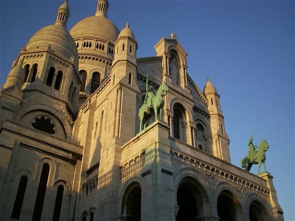 ennatuurlijkniettevergetendesacrecoeur.jpg