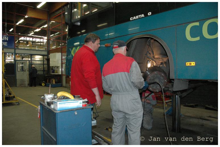 Martin en Fred beoordelen de reparatie